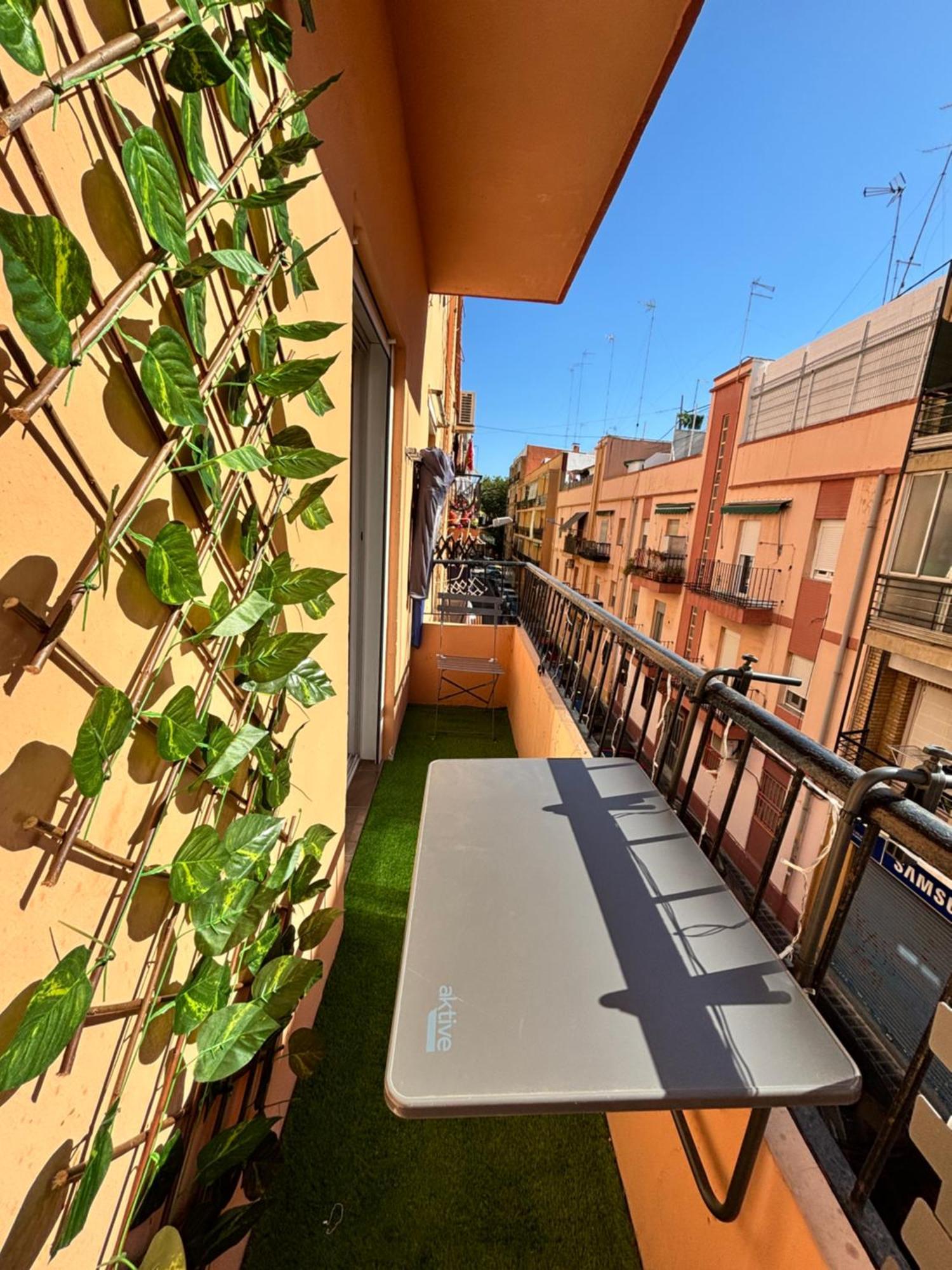 Cute And Cosy Apartment Valência Exterior foto